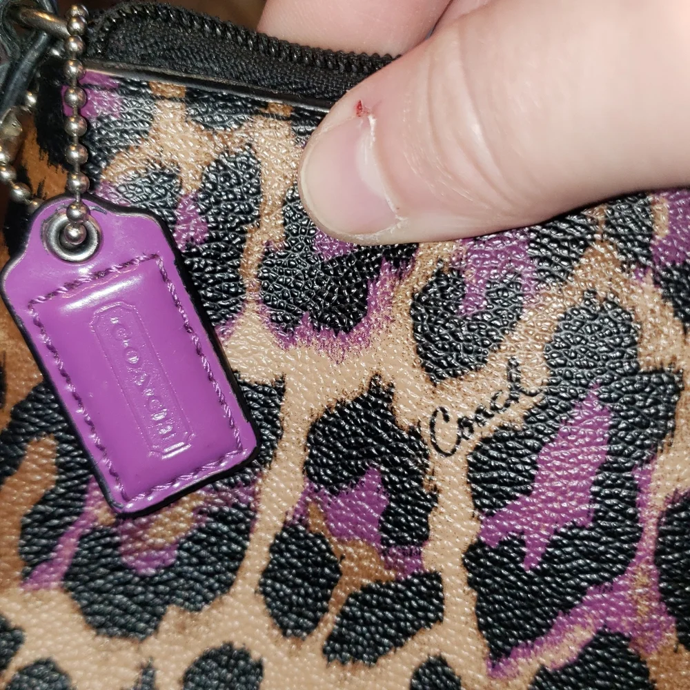 Coach wristlet - Picture 3 of 6